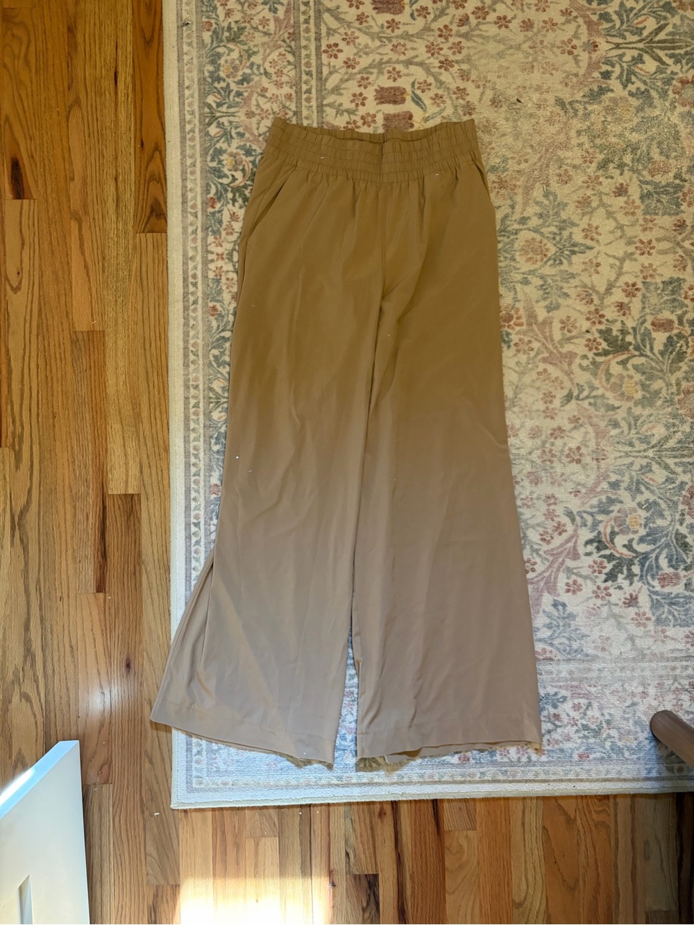 Vuori Villa High Rise Pants in Camel